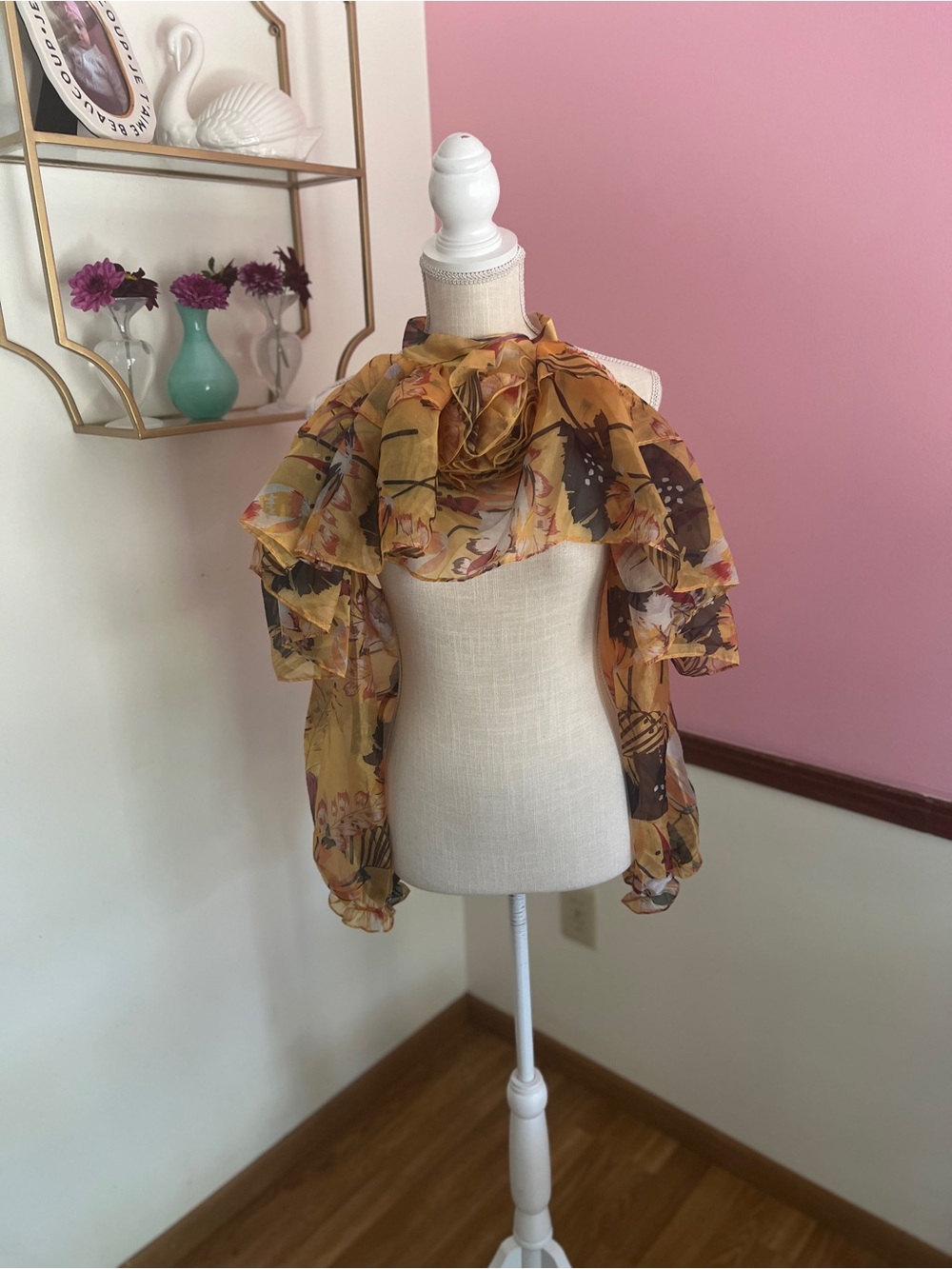 Tulle Rosette Sleeves